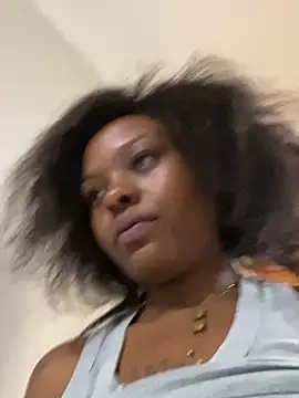 Dellah27 – Live XXX-chat