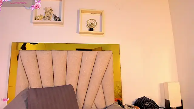 vahiolet_fuentes 现场XXX聊天