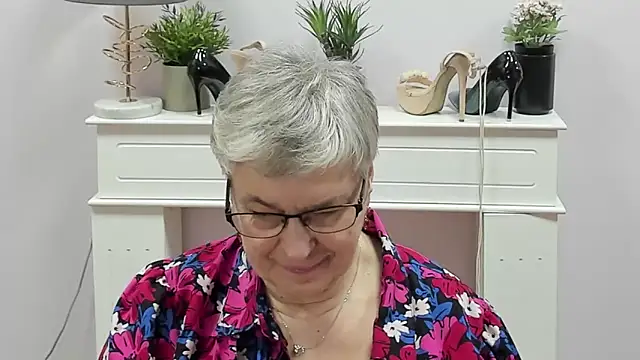 Chat +18 de IrisDream ao vivo