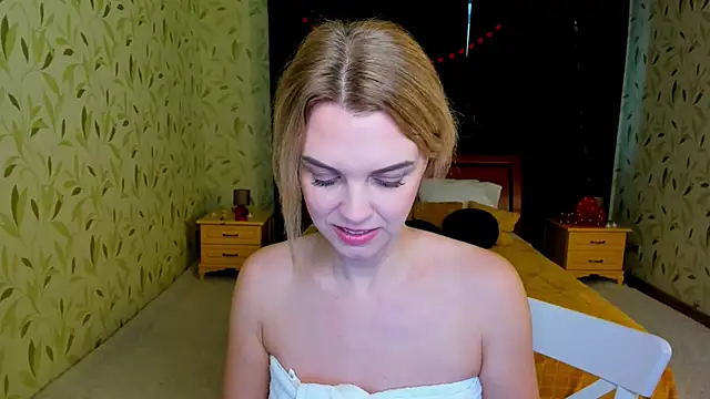 LunaFlinn's Live XXX Chat