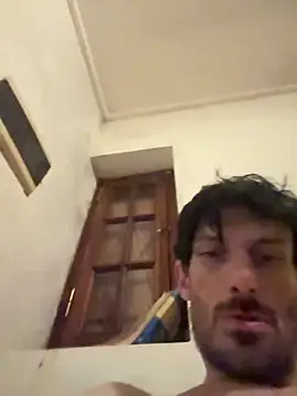 nicolaaaaas: απευθείας συνομιλία ΧΧΧ