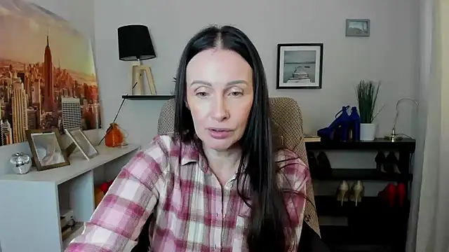 دردشة Velvet_Jasmine الجنسية المباشرة