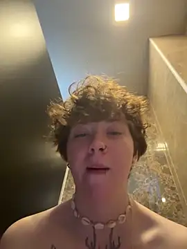 IceMur élő XXX-chatje