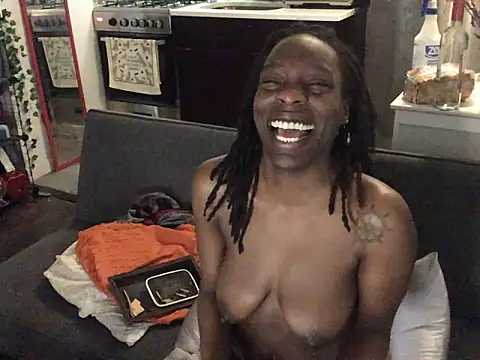 littyleesh1 live XXX chat