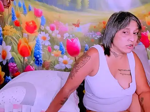 indianroxy Chat XXX live