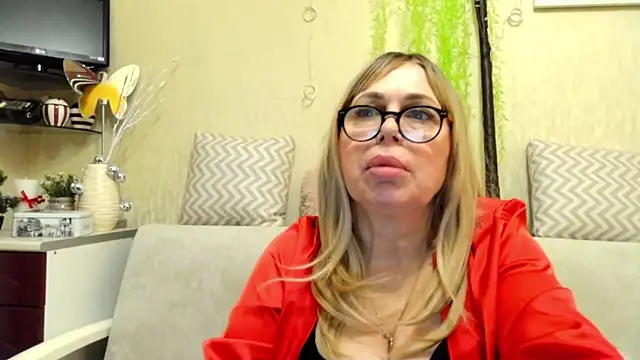 SusieNoreen Chat XXX live