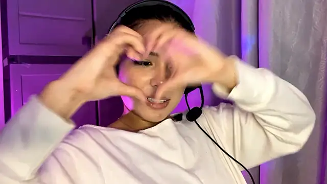 ConstancePorrini ওয়েবক্যাম শো