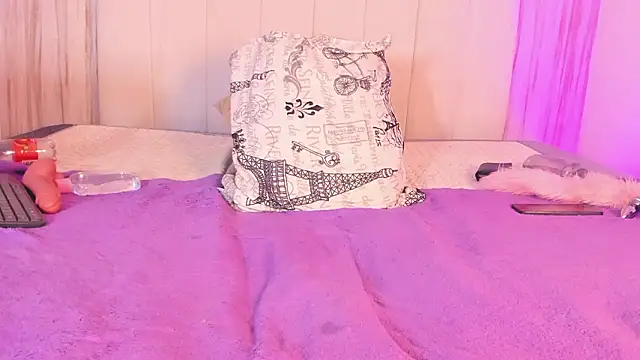 shantal_cooper_'s Live XXX Chat