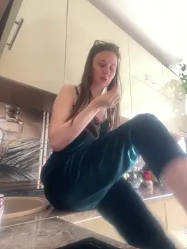 XXX chat uživo modela Flossy_Vettie