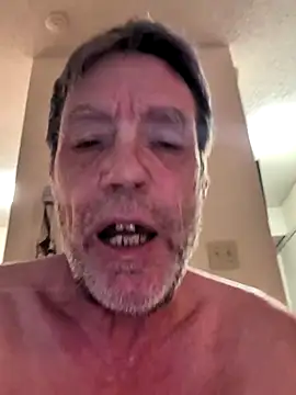 Pokazy przed kamerką – Smallpeniss69