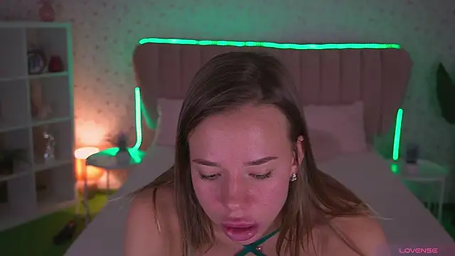 XXX chat uživo modela Sexy_Ira