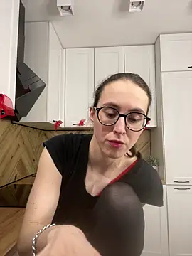 MartiniiSelenna Adlı Modelin Canlı XXX Sohbeti