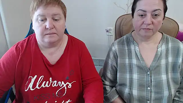 Bertie_Adeline: διαδικτυακό σόου στην κάμερα