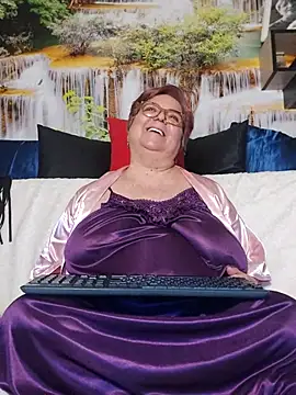 XXX chat uživo modela QueenPammy1