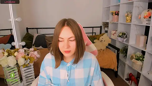 Elma_Lily Chat XXX in diretta