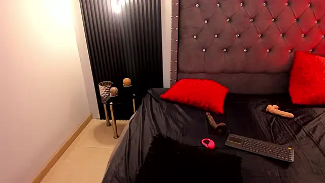 Scarbadgirl_ Live XXX Chat