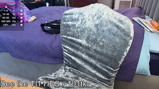 emily_is_here_n Live XXX chat