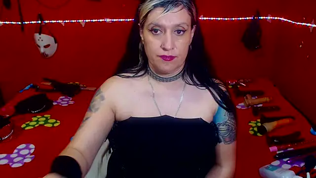 MATURE_Randy Adlı Modelin Canlı XXX Sohbeti