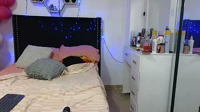 charlotte_077n Live XXX chat