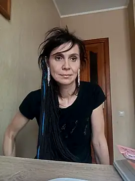 Chat +18 de Francenia_lolis ao vivo