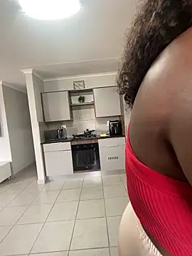 MissLola27のライブXXXチャット