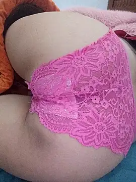 Haralushiaaa Adlı Modelin Canlı XXX Sohbeti