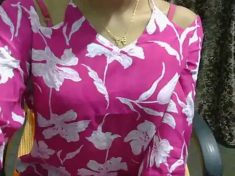 Chat +18 de Adorable_Ayesha ao vivo