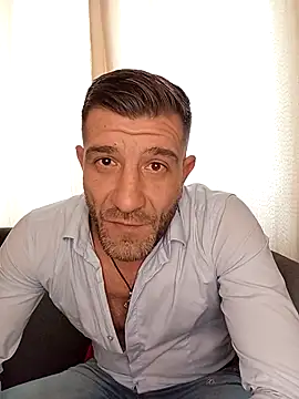 Alexdaniel89's Live XXX Chat