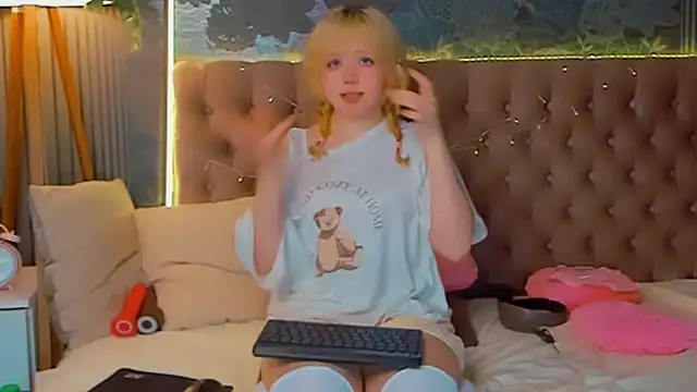 EmilyAngells Obrolan Langsung XXX