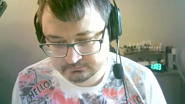 Chat +18 de SirAbuser ao vivo