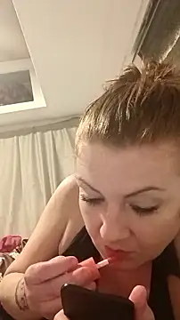 nakedgarbageperson's Live XXX Chat