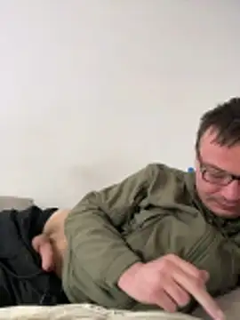 viktor1992-1-1 Live XXX Chat