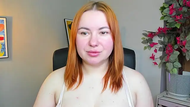 LAYLAxSTAR live XXX chat