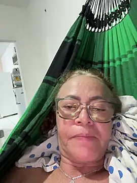 Granny6boys Chat XXX in diretta