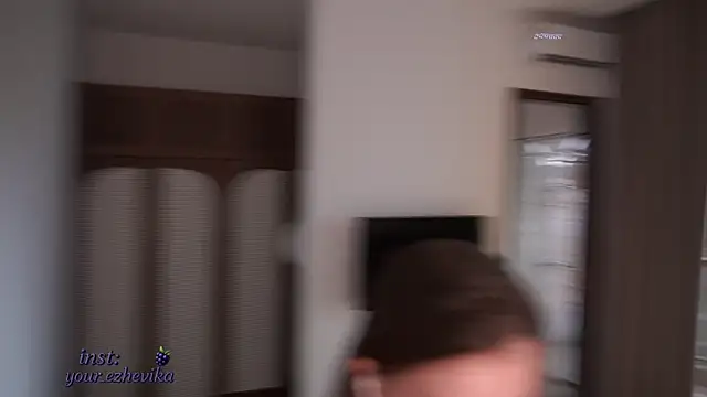 ItsEzheVika's Live XXX Chat