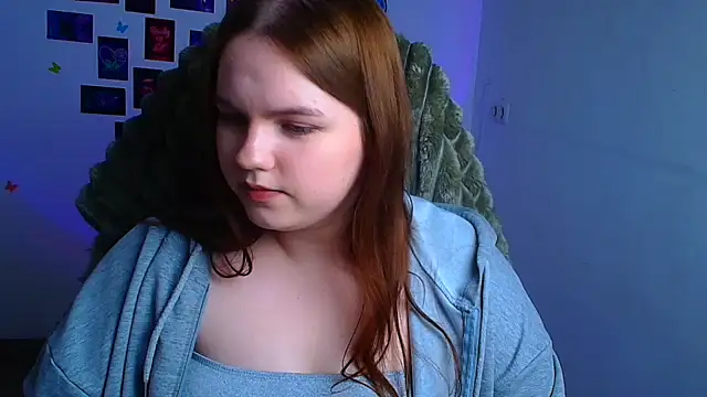 Kitty_Mia_Kitty Chat XXX in diretta