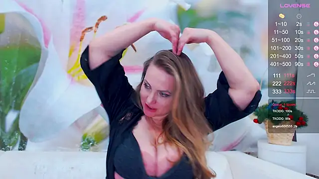 Lilly_Diaz Webcamshow