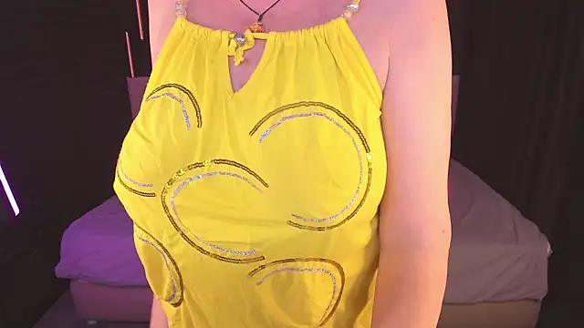 LindaPassionate 现场XXX聊天