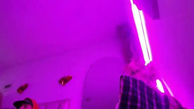 Brenda_lot: διαδικτυακό σόου στην κάμερα