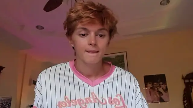 Chat +18 de angleAndy ao vivo