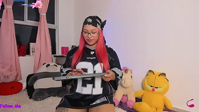 Chat +18 de SophieRossi ao vivo