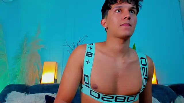 Leo_Savage_ 라이브 XXX 채팅