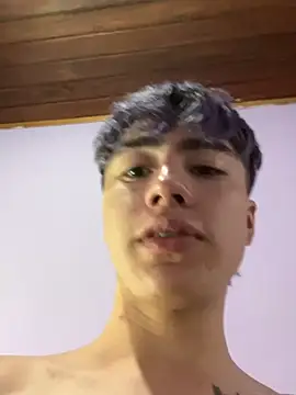 AlexanderCollman2 Live XXX Chat