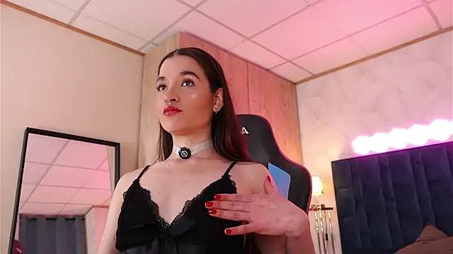 LucyDeLuca Live XXX Chat