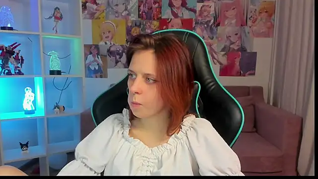 FreyaVey: онлайн-секс-чат