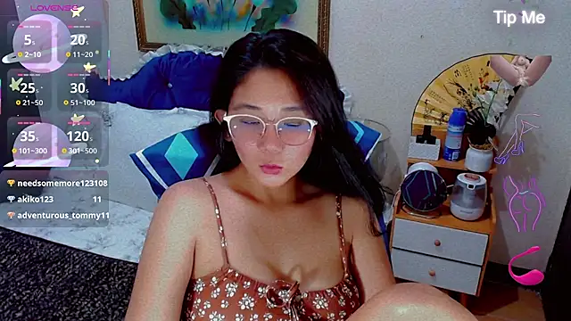 Filipinapoca Adlı Modelin Canlı XXX Sohbeti