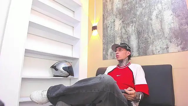 DANTE_ARMSTRONG: απευθείας συνομιλία ΧΧΧ