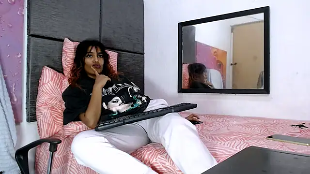 XXX chat uživo modela IndianAngelx