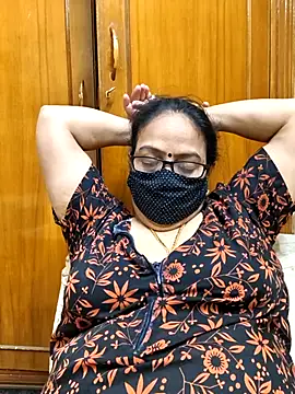 Pokazy przed kamerką – jyosthna