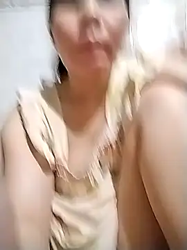 Dog_sexy18 网络视讯表演